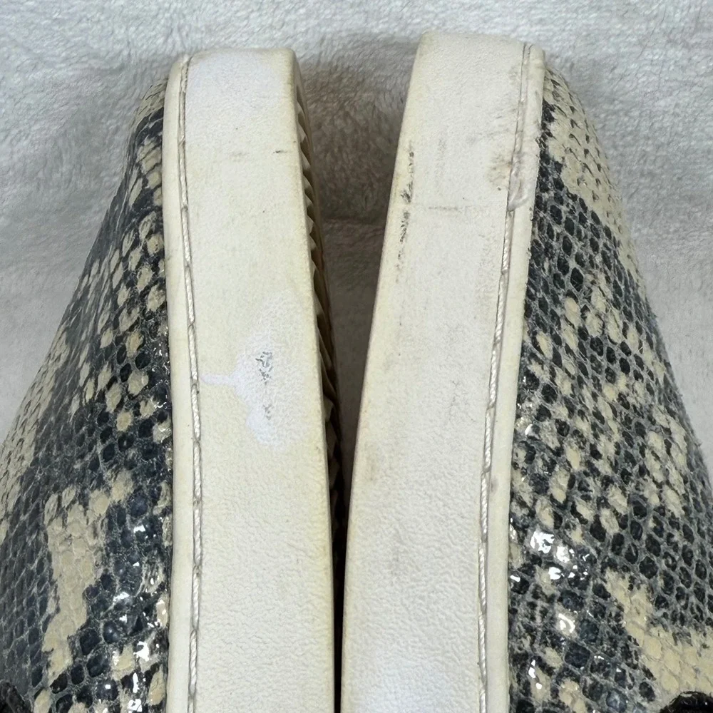 Vionic Snake Print Slip On‎ Sneakers Comfort Walking Shoes Size 7.5 READ